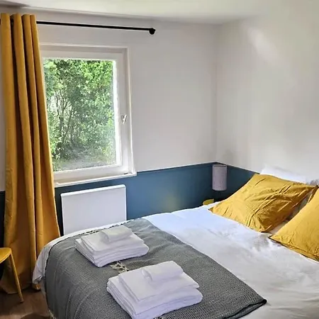 Semesterbostad Maison Lyberti 12 Pers Et Grand Jardin Beaumesnil (Eure)