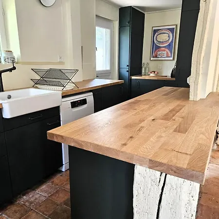 Maison Lyberti 12 Pers Et Grand Jardin