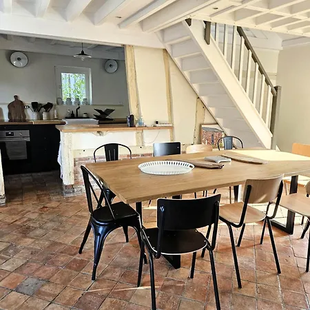 Maison Lyberti 12 Pers Et Grand Jardin Beaumesnil (Eure)